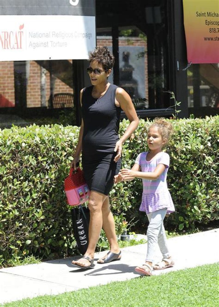 [10000印刷&radic;] halle berry&rsquo;s mom 771828Halle berry mom Bestpixtajpnbrc