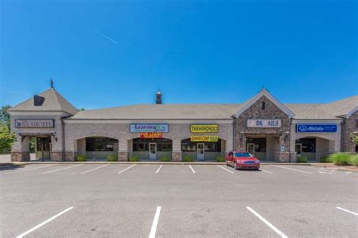 3315 Hacks Cross Rd, Memphis, TN 38125