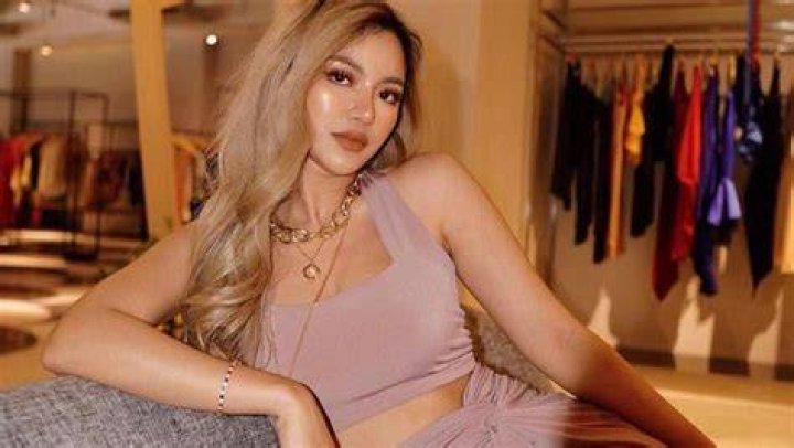 8 Potret Body Goals Beauty Influencer Sanly Liuu Foto 1