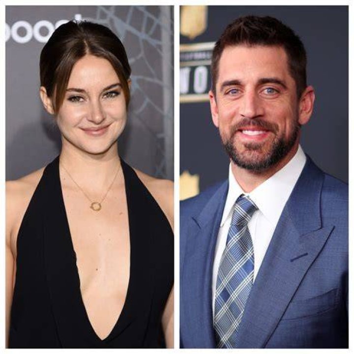 Aaron Rodgers Fiance Who is AARON RODGERS Engaged to, relationship