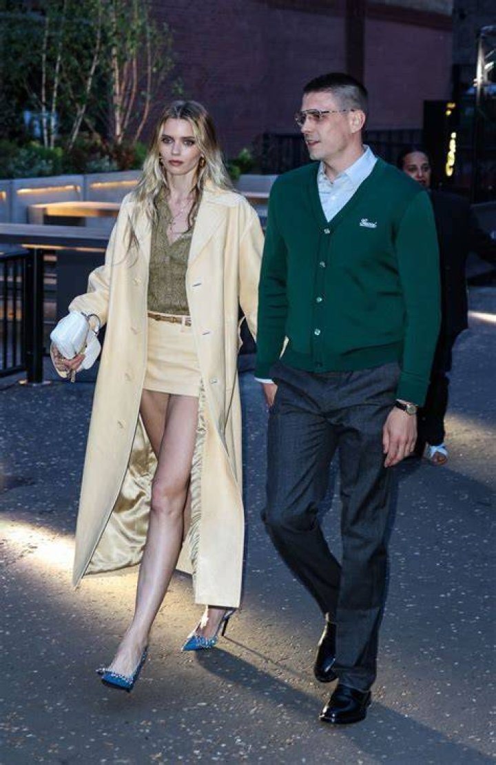 Abbey Lee Kershaw Style, Clothes, Outfits and Fashion • CelebMafia