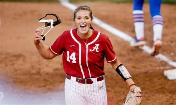Alabama Pitcher Montana Fouts Celebrated Her 21st Birthday By Dealing A