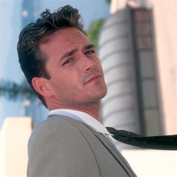 Albums 94+ Wallpaper Luke Perry 8 Seconds Photos Updated 10/2023
