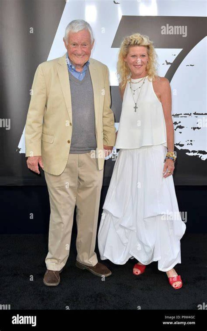 Alley Mills, Orson Bean’s Wife 5 Fast Facts You Need to Know