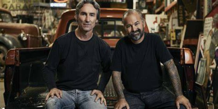 American Pickers’ Frank Fritz Adds Gate & ‘no Trespassing’ Sign Outside