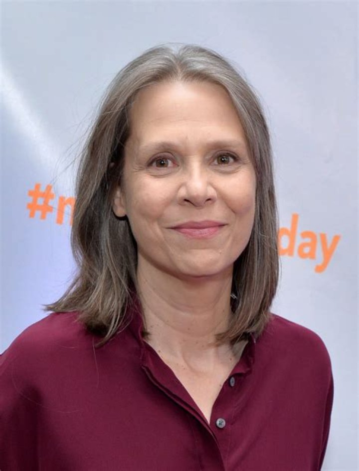 Amy Morton Height, Weight, Age, Spouse, Family, Facts, Biography