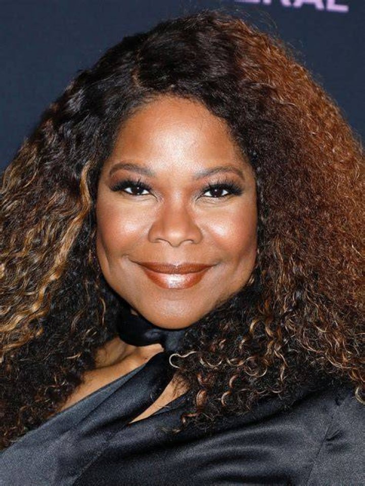 Angela Robinson of 'the Haves & the Have Nots' Bares Skin in Off