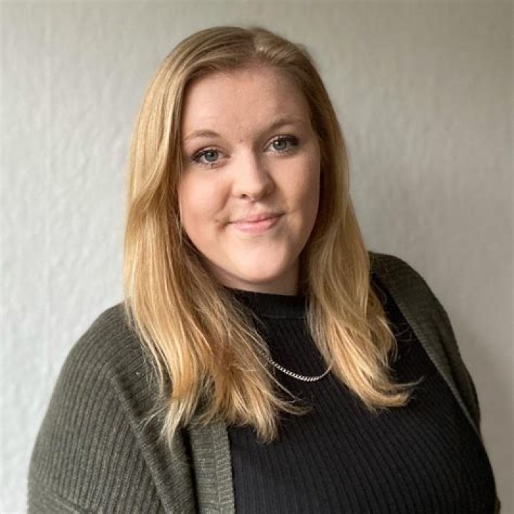 Anna Menke Mediengestalterin für Digital und Printmedien Scholz