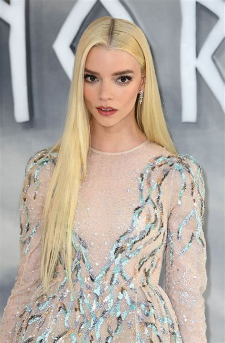 Anya TaylorJoy's hair, makeup and beauty photos Glamour UK