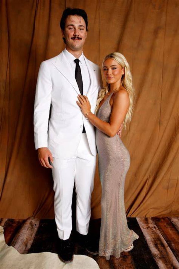 Are Olivia Dunne and Wallen dating? Truth about mysteriously