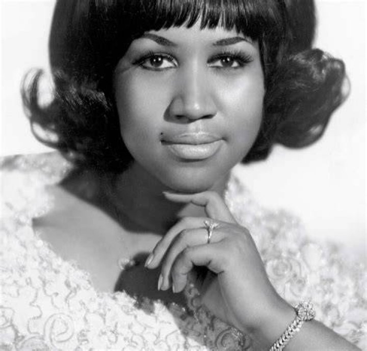 Aretha Franklin's Childhood Home Sells for 355k The Blast Breaking