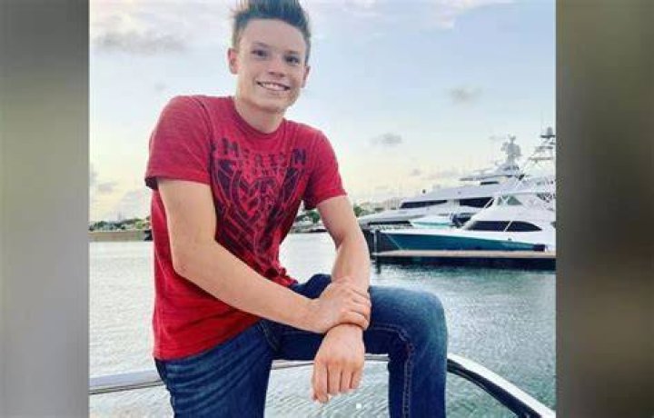 Ashton Myler Height, Weight, Age, Girlfriend, Family, Facts, Biography ·