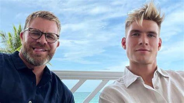 Austin Rhodes dating hair stylist Justin Anderson for three months Twin