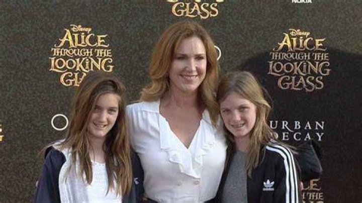 Ava Oldham Vincent and Stella May Oldham Vincent- Who are Peri Gilpin's twin daughters