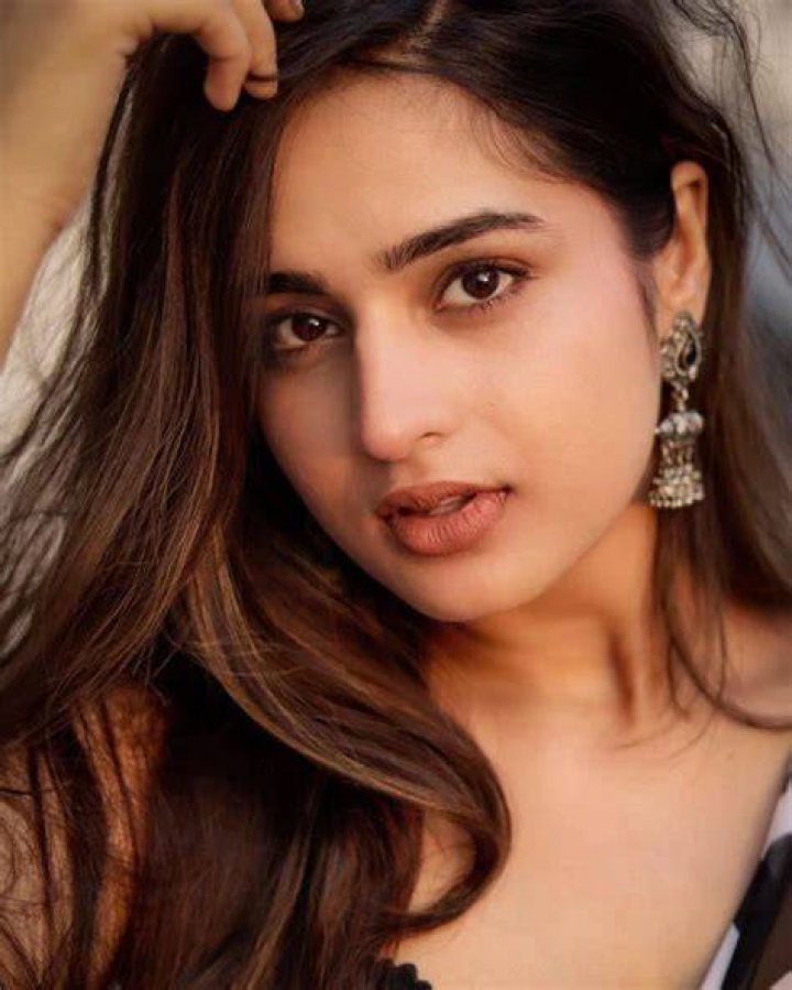 Ayesha Actress Wiki Biography Age Family Images Movie vrogue.co