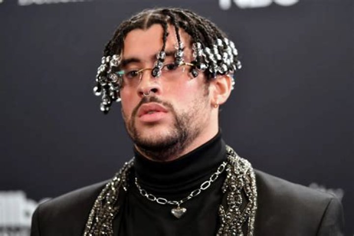 Bad Bunny Age, Bio, Birthday, Family, Net Worth National Today