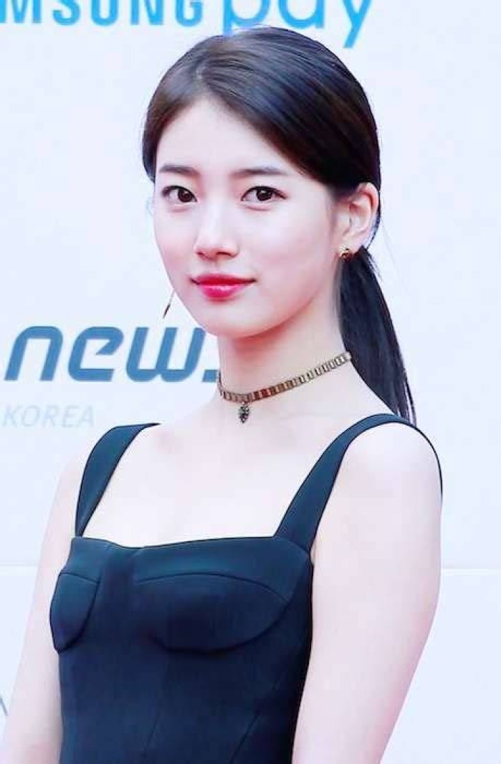 Bae Suzy Height, Weight, Age, Boyfriend, Family, Facts, Biography