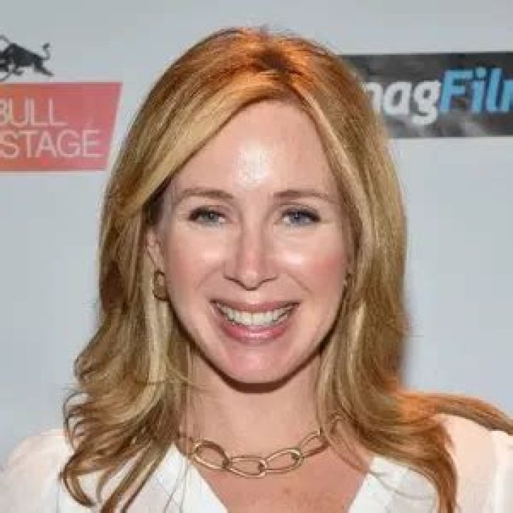 Becky Quick Salary, Net Worth, Husband, Wiki, Age, Height, Trivia