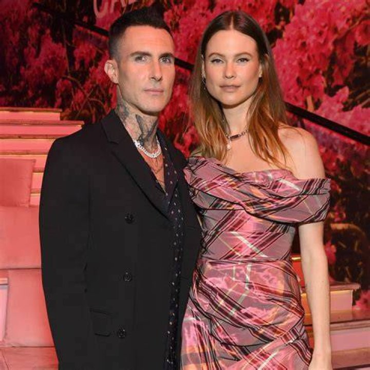 Behati Prinsloo, Adam Levine Wife Victoria's Secret Model Age, Photos