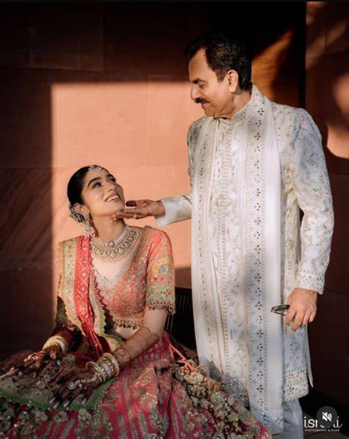 Best Father Daughter Portraits Spotted At Indian Weddings Indian