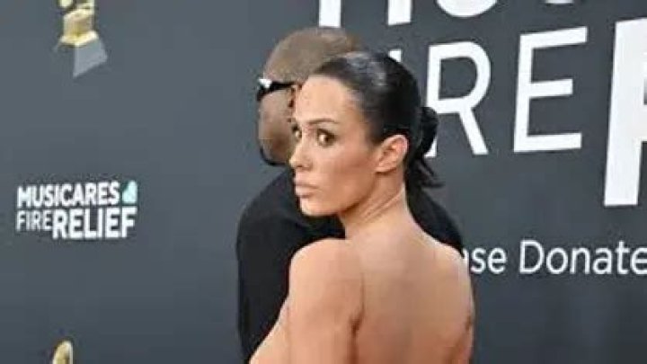 Bianca Censori's Plastic Surgery Odyssey: Unveiling The Journey