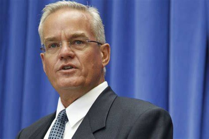 Bill Hybels&rsquo;s heir resigns from Willow Creek Church over their handling