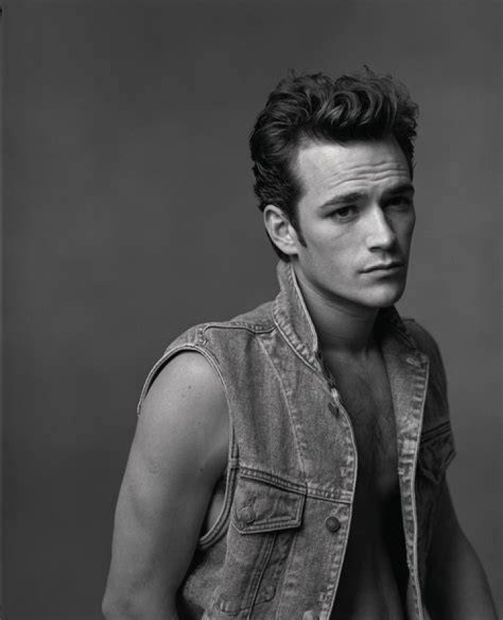 Blogography &times; Luke Perry and Love in Paradise
