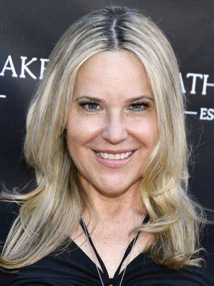 BlogPaper | Beth Stolarczyk - Age, Family, Bio