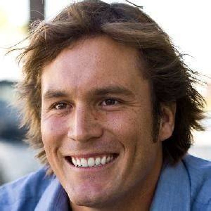 BlogPaper | Brett Hughes - Age, Family, Bio