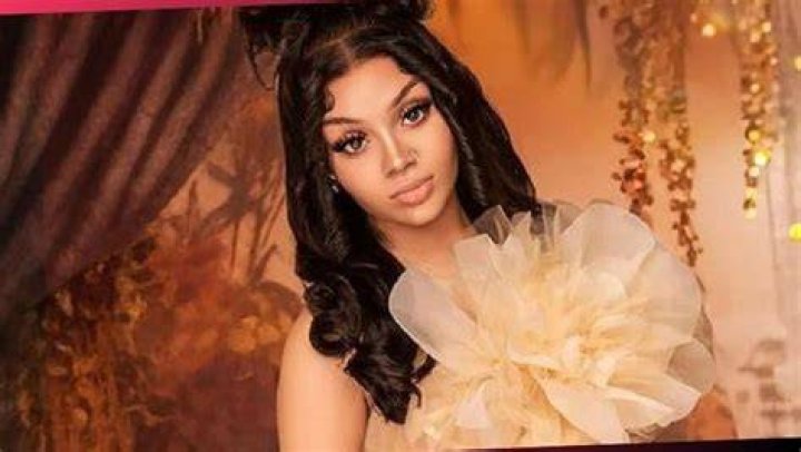 BlogPaper | Carolyn Rodriguez - Age, Family, Bio