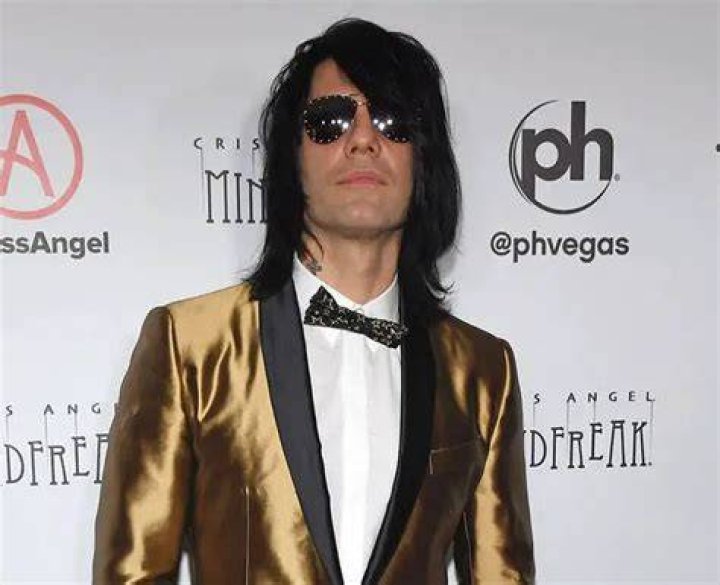 BlogPaper | Criss Angel - Bio, Age, Net Worth, Height, Married, Nationality, Body Measurement, Career