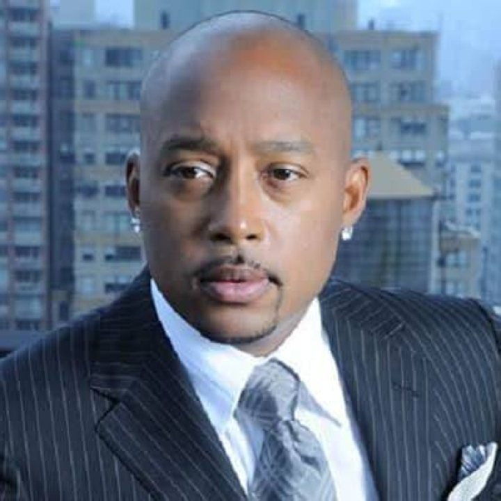 BlogPaper | Daymond John - Bio, Age, Net Worth, Height, Married, Nationality, Body Measurement, Career