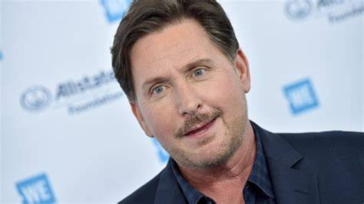 BlogPaper | Emilio Estevez - Bio, Age, Net Worth, Height, Married, Nationality, Wiki