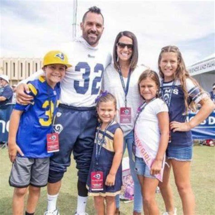 BlogPaper | Eric Weddle - Age, Family, Bio