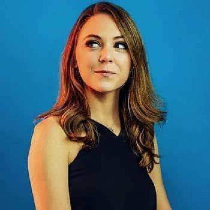 BlogPaper | Natasha Bertrand - Bio, Age, Net Worth, Height, In Relation, Wiki, Scandal
