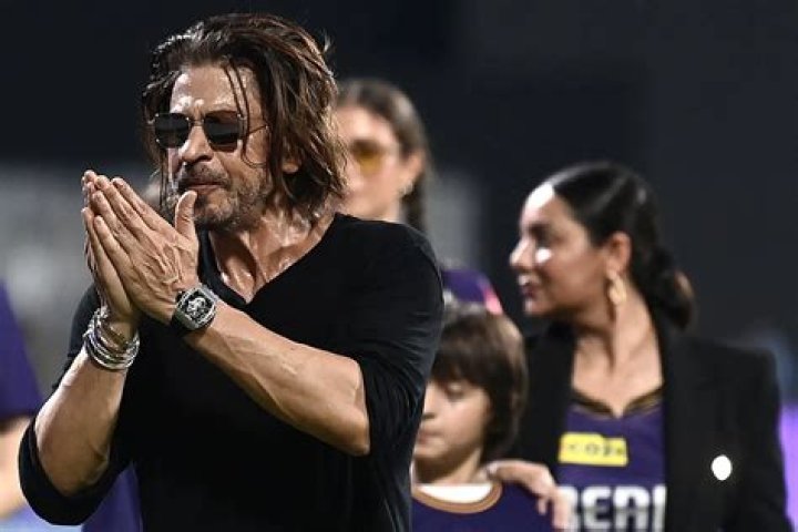Bollywood megastar Shah Rukh Khan&rsquo;s son Aryan makes waves in social