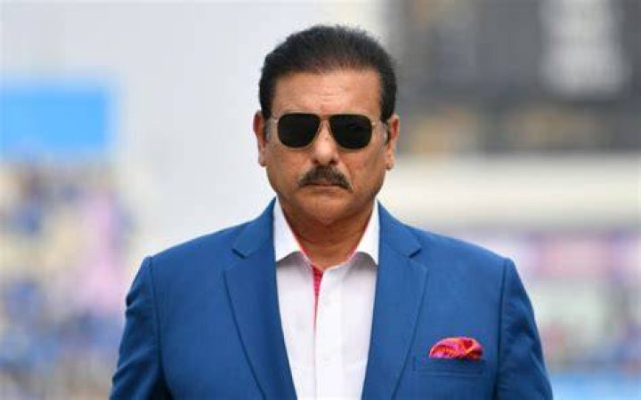 Buy RAVI SHASTRI WITH HIS WIFE RITU SHASTRI Pictures, Images, Photos By
