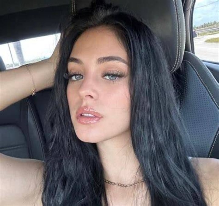 Camilla Araujo (Model) Wiki, Biography, Age, Boyfriend, Family, Facts