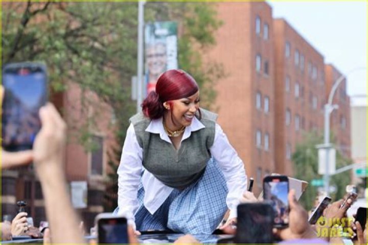 Cardi b statue at bronx gigagasw