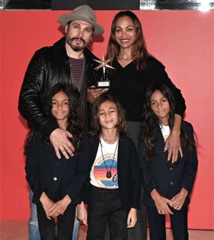 Chelsea Tavares family, husband, children, parents, siblings