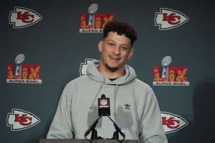 Chiefs star Patrick Mahomes reveals baby son's face for first time as