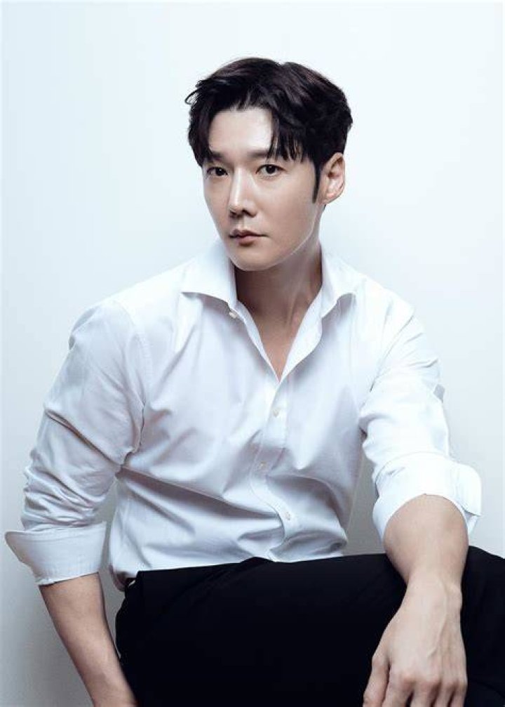 Choi Jin Hyuk Erupts In Rage After A Tense Confrontation In &ldquo;Zombie