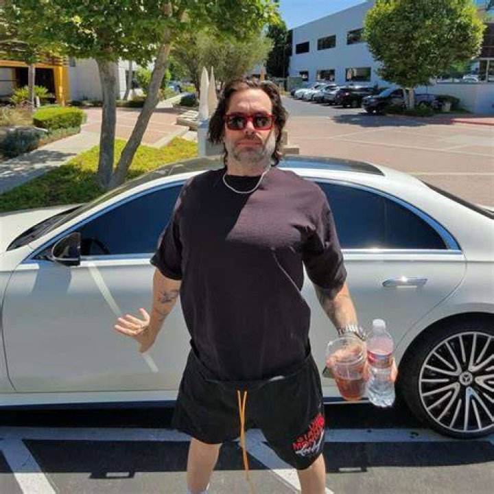 Chris De&rsquo;Sean biography, age, height, net worth, girlfriend & all you