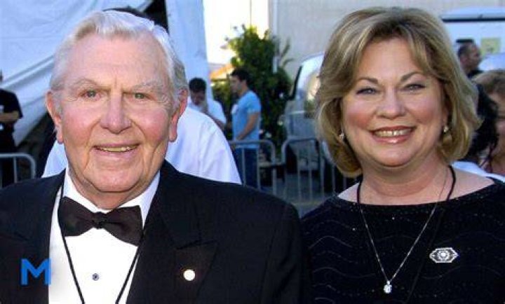 Cindi Knight Bio, Career, Husband, Net Worth, DOB