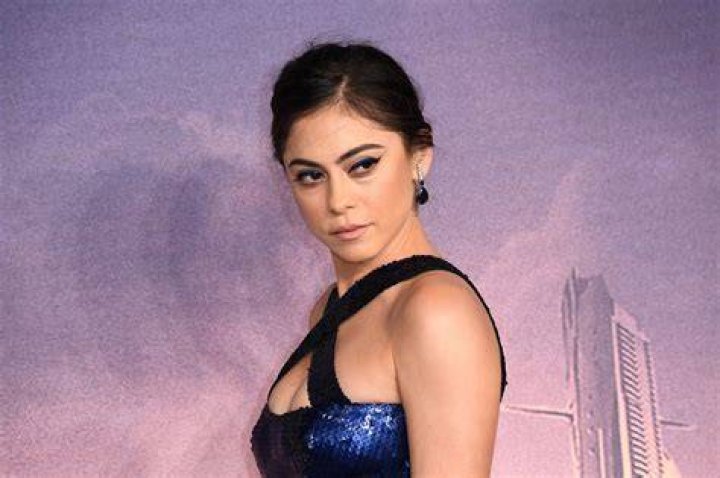 Compartilhar 106+ imagem rosa salazar age br.thptnganamst.edu.vn