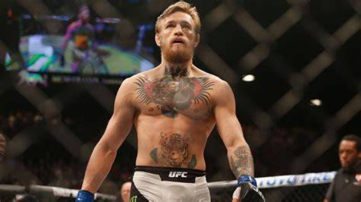 Conor McGregor How tall is Conor McGregor? Is he taller than his