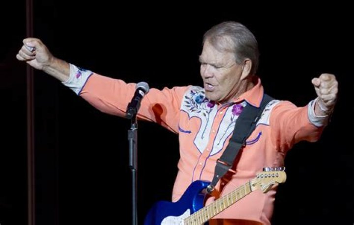 Country star Glen Campbell dies at 81 BBC News