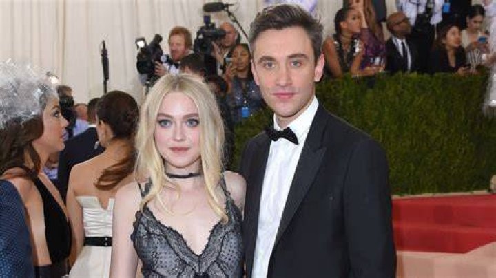 Dakota Fanning Breaks Up With Boyfriend Jamie Strachan, Notes That