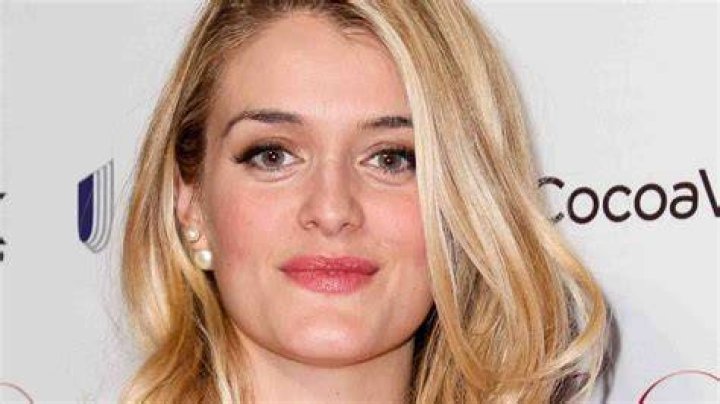 Daphne Oz Shared Her Simple Technique For Perfect Chocolate Chip Cookies