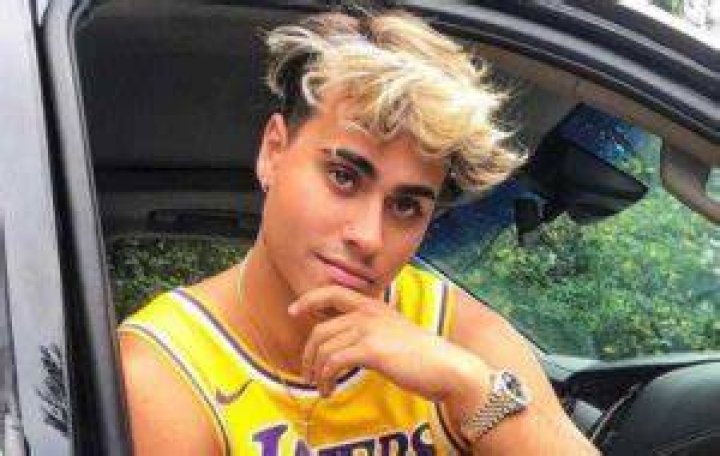 Darius Dobre &mdash; Bio, Parents, Youtube career, Relationship, Net worth